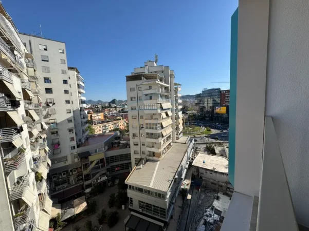 Tirane, shitet apartament 1+1 Kati 9, 72 m² 180.000 € (Zogu i Zi)