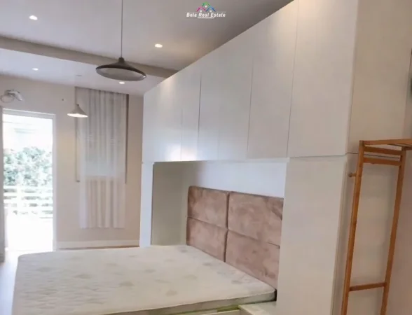 Tirane, jepet me qera apartament 1+1+Ballkon Kati 1, 56 m² 550 € (hamdu garunja)