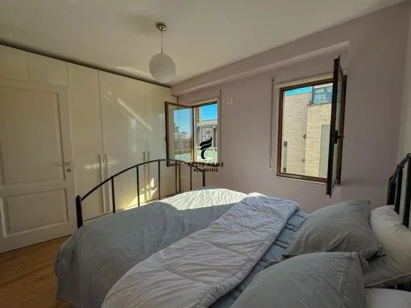 Tirane, jepet me qera apartament 2+1 Kati 6, 90 m² 800 € (MINE PEZA)