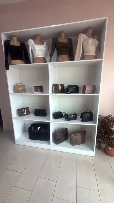 Tirane, shes ambjent biznesi Kati 0, 70 m² (Kamez)