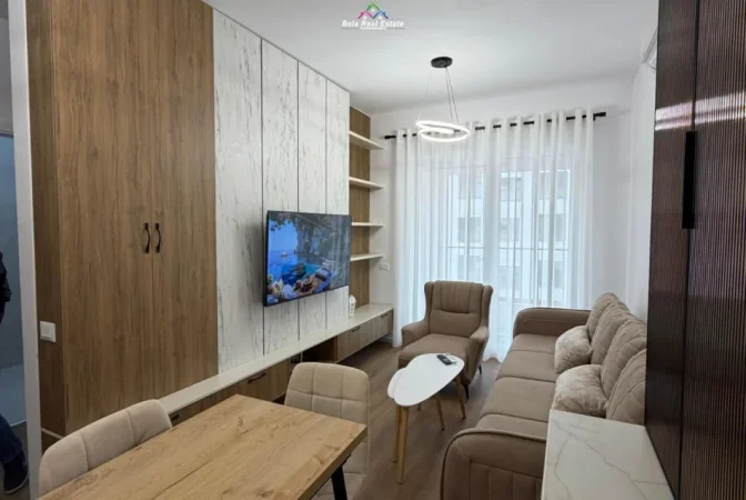 Tirane, jepet me qera apartament 1+1+Ballkon Kati 6, 50 m² 470 € (pasho hysa)