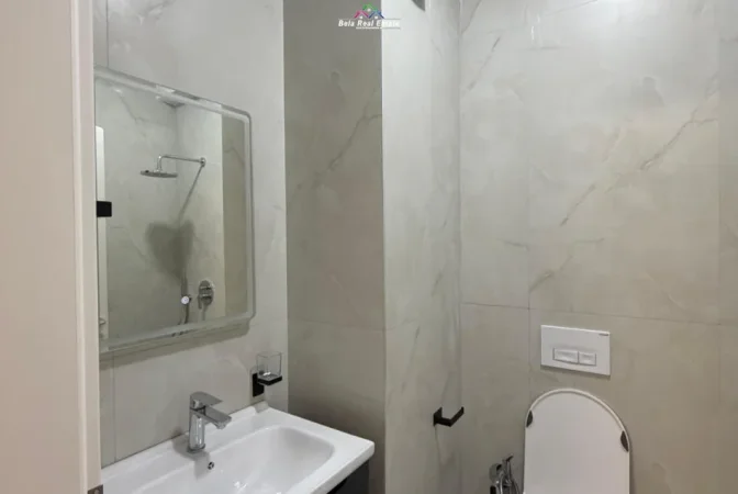 Tirane, jepet me qera apartament 1+1+Ballkon Kati 6, 50 m² 470 € (pasho hysa)