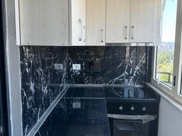 Tirane, jepet me qera apartament 2+1 Kati 7, 90 m² 600 € (XHAMLLIKU)