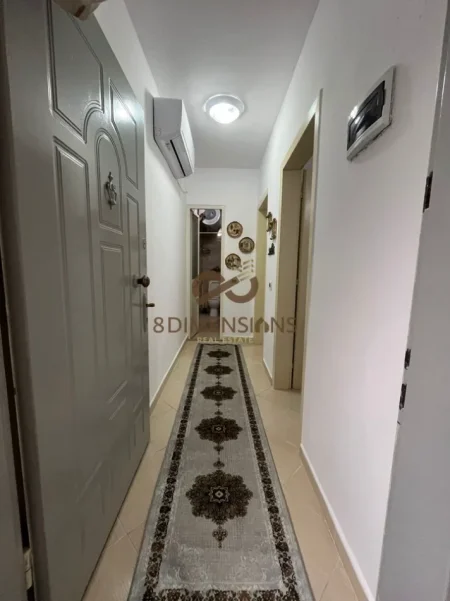 Tirane, jepet me qera apartament 1+1 Kati 2, 60 m² 400 € (oxhaku)