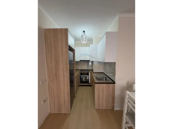 Tirane, shitet apartament 1+1 Kati 6, 75 m² 119.001 € (Misto Mame)
