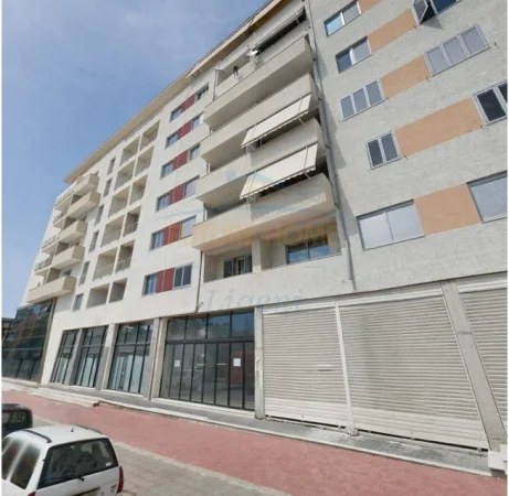 Tirane, shitet apartament 2+1 Kati 3, 105 m² 170.001 € (Kinostudio)