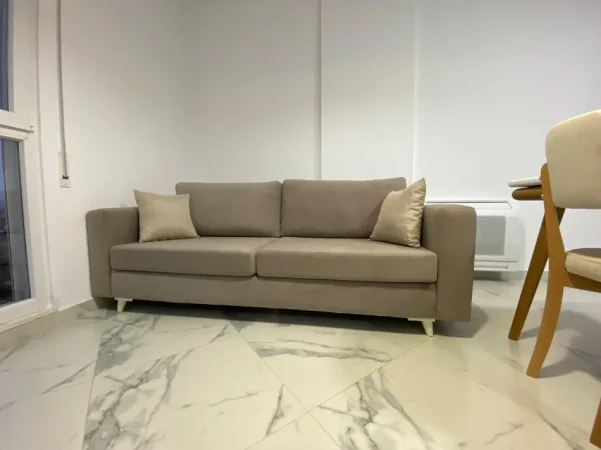 Tirane, jepet me qera apartament 1+1+Ballkon Kati 5, 60 m² 550 € (don bosko)