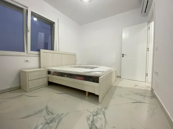 Tirane, jepet me qera apartament 1+1+Ballkon Kati 5, 60 m² 550 € (don bosko)