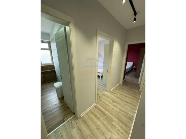 jap me qera apartament 3+1+Ballkon Kati 4, 105 m² 780 € (Stacioni i Trenit)