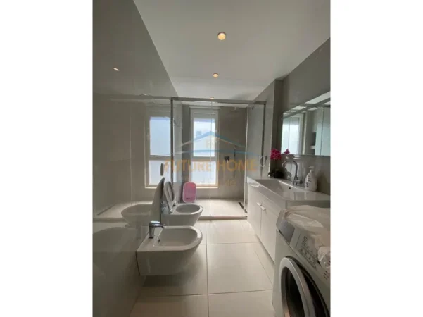 Tirane, jepet me qera apartament duplex Dublex Kati 3, 120 m² 1.050 € (5 maj)