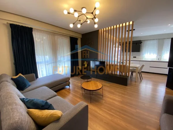 Tirane, jepet me qera apartament duplex Dublex Kati 3, 120 m² 1.050 € (5 maj)