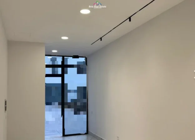 Tirane, shes dyqan Kati 0, 38 m² 213.400 € (Rruga Mine Peza)