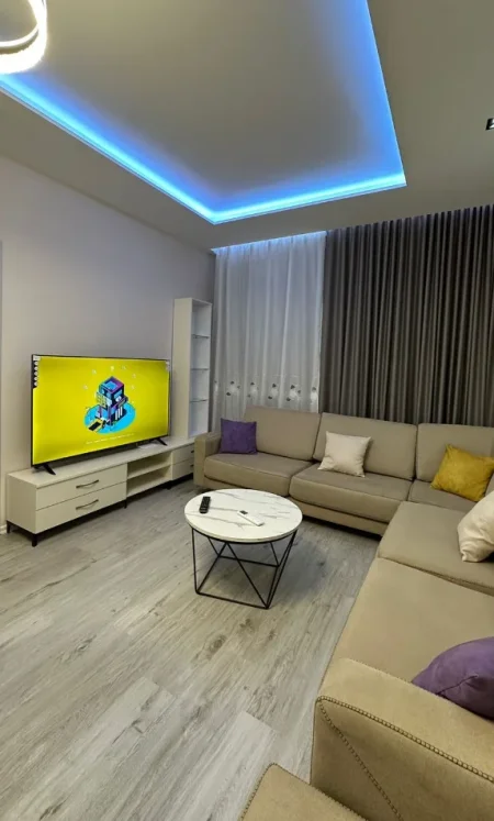 Tirane, jepet me qera apartament 1+1 , 55 m² 600 € 