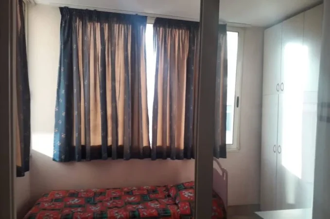 Tirane, apartament 2+1 Kati 4, 76 m² 550 € (Rruga Komuna E Parisit)