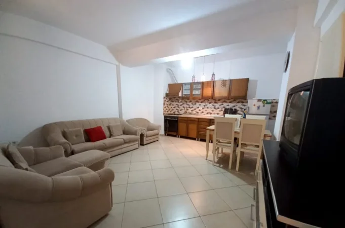 Tirane, jepet me qera apartament 1+1 Kati 2, 65 m² 430 € (Kthesa Kamzes)