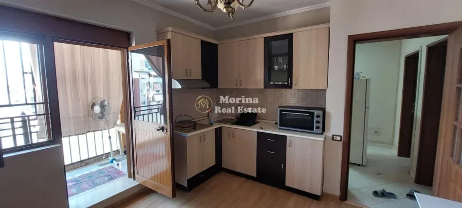Tirane, jepet me qera apartament 1+1 Kati 6, 60 m² 370 € (Pazari I Ri)