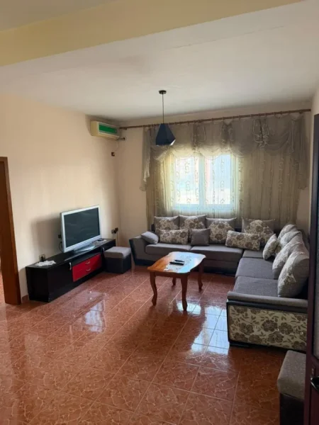 Tirane, jepet me qera apartament 2+1 Kati 2, 103 m² 400 € (Rruga Jordan Misja)