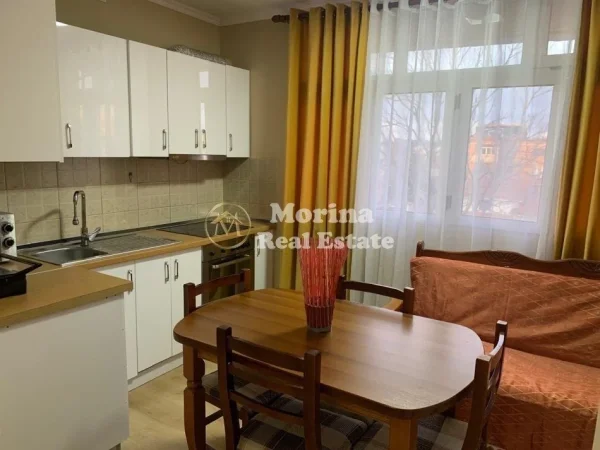 Tirane, jepet me qera apartament 1+1 Kati 3, 70 m² 500 € (Rruga Besim Zyma)