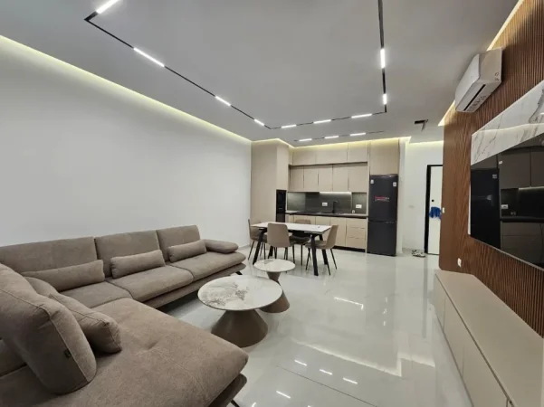 Tirane, jepet me qera apartament 1+1+Aneks+Ballkon Kati 5, 81 m² 800 € 