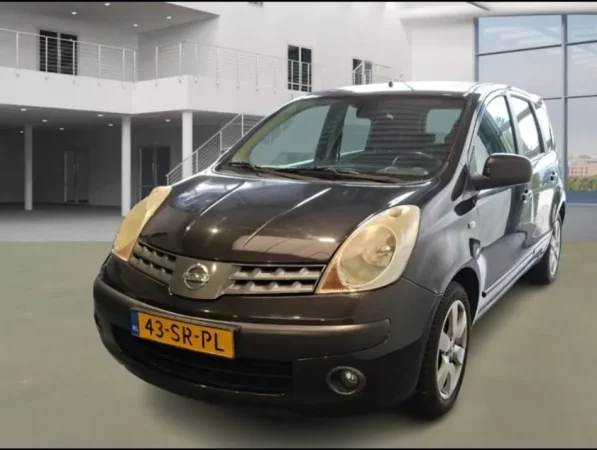 Tirane, shitet makine Nissan | Note Benzin, e zeze manuale Kondicioner 244.000 km 3.090 €