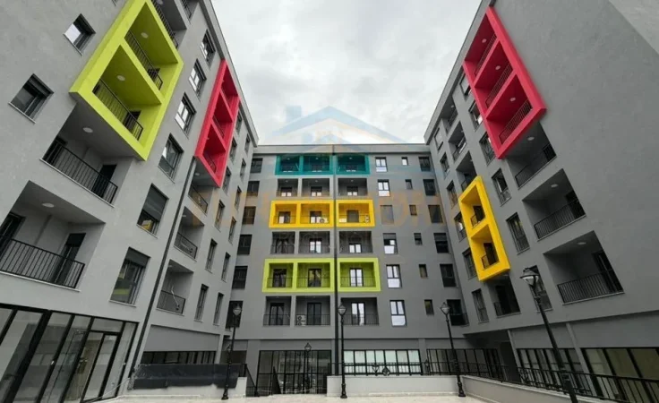 Tirane, shitet apartament 2+1 Kati 2, 118 m² 120.000 € (paskuqan)