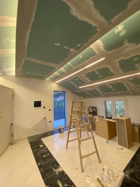 Tirane, njoftim Transformoni Hapësirën Tuaj me Punime Gipsi Profesionale