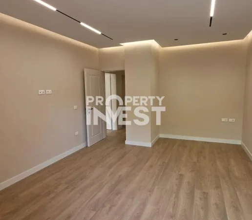 Tirane, jepet me qera zyre Kati 2, 131 m² 2.500 € (Stadiumi Air Albania)