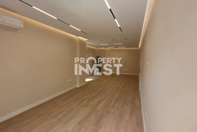Tirane, jepet me qera zyre Kati 2, 131 m² 2.500 € (Stadiumi Air Albania)