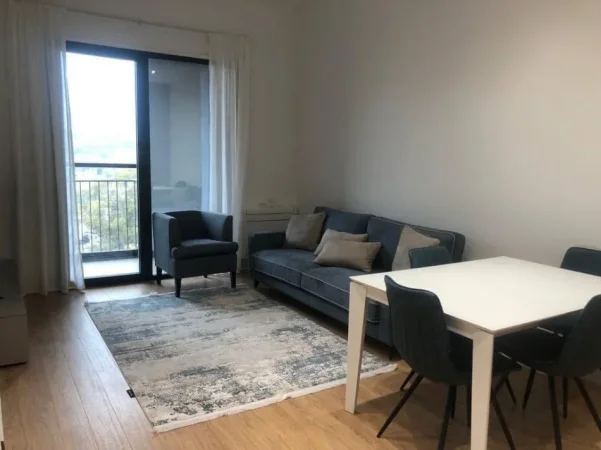 Tirane, jepet me qera apartament 1+1 , 70 m² 600 € (Rruga e Kavajes)