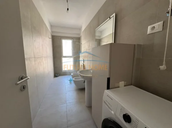 Tirane, jepet me qera apartament 2+1+Ballkon Kati 4, 70 m² 550 € (Dritan Hoxha)