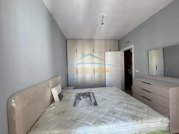 Tirane, jepet me qera apartament 2+1+Ballkon Kati 4, 70 m² 550 € (Dritan Hoxha)