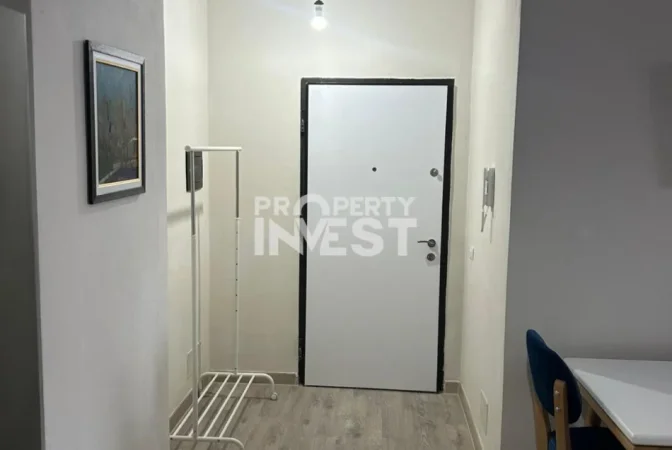 Tirane, jepet me qera apartament 1+1 Kati 4, 84 m² 630 € (Xhamlliku)