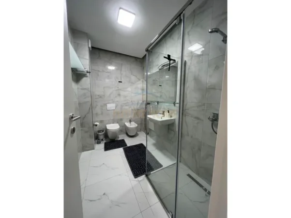 Durres, shitet apartament 2+1 Kati 2, 100 m² 310.620 € (SANPIETRO GJIRI I LALEZIT)