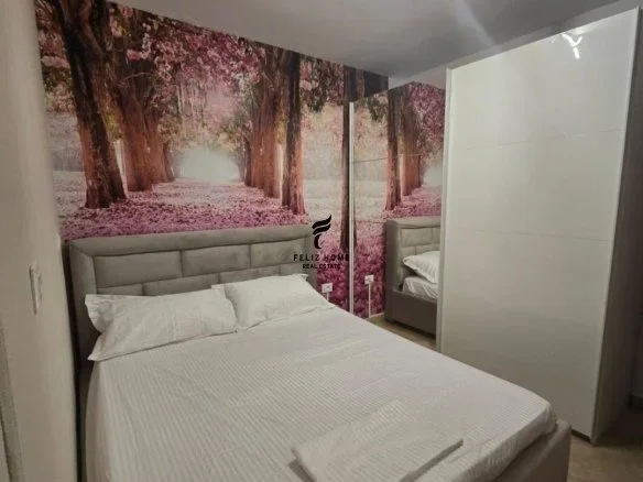 Tirane, jepet me qera apartament 1+1 Kati 7, 75 m² 650 € (RRUGA E BARRIKADAVE)