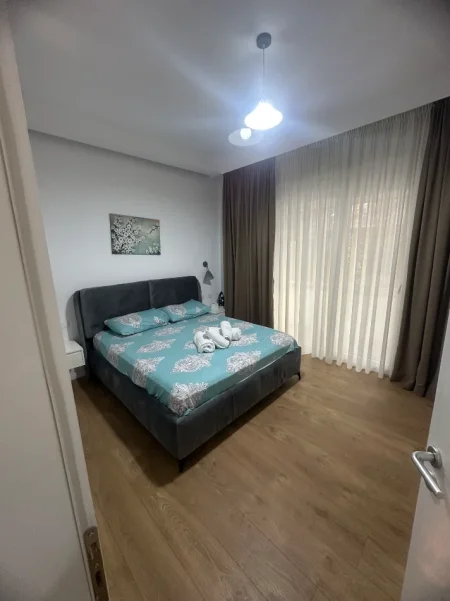 Tirane, jepet me qera apartament 2+1+Ballkon Kati 2, 2 m² 1.000 € (Luigj gurakuqi)