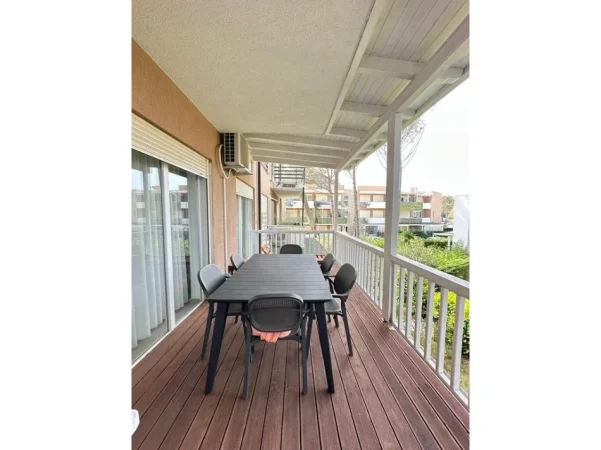 Durres, shitet apartament 2+1+Ballkon Kati 2, 77 m² 205.000 € (Gjiri I Lalzit)