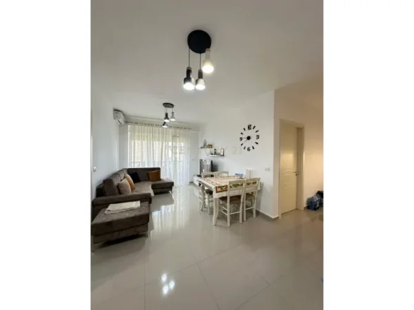 Durres, shitet apartament 2+1+Ballkon Kati 2, 77 m² 205.000 € (Gjiri I Lalzit)