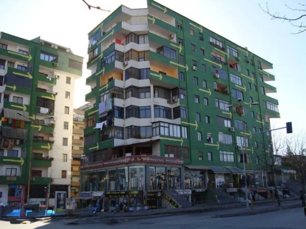 Tirane, shitet apartament 2+1 Kati 5, 101 m² 2.500.000 € (Pallati me Shigjeta)