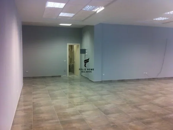 Tirane, jepet me qera dyqan Kati 0, 415 m² 4.800 € (SELVIA)