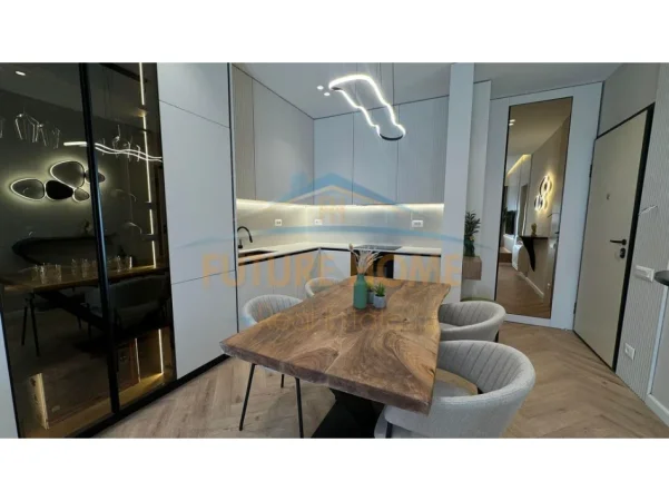 Tirane, shitet apartament 2+1 Kati 9, 113 m² 410.000 € (Tirana Garden Building)