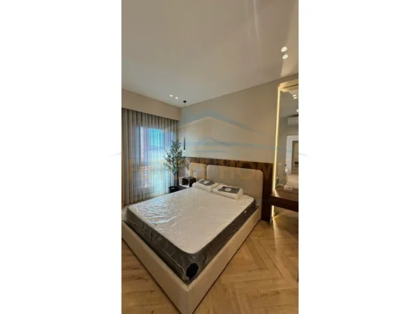 Tirane, shitet apartament 2+1 Kati 9, 113 m² 410.000 € (Tirana Garden Building)