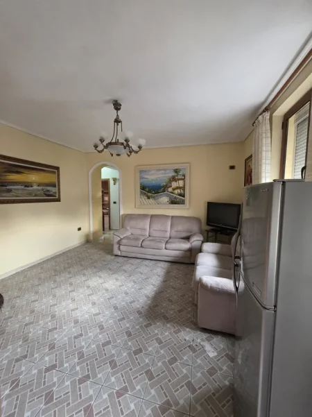 Tirane, shitet apartament duplex Dublex Kati 5, 137 m² 274.000 € (21 Dhjetori, prane shkolles Sabaudin Gabrani)