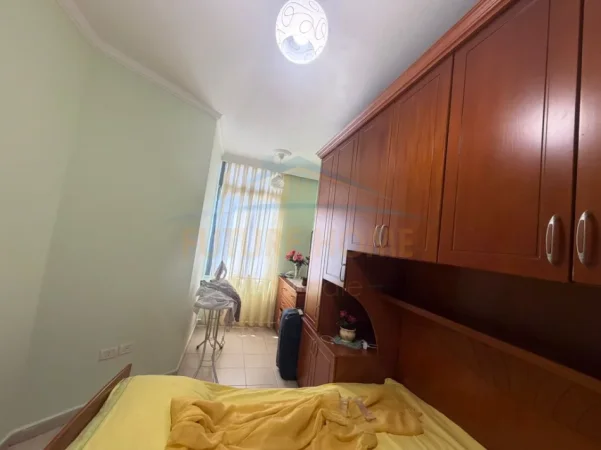 shitet apartament Kati 3, 50 m² 67.000 € (Shkembi Kavajes,Golem)