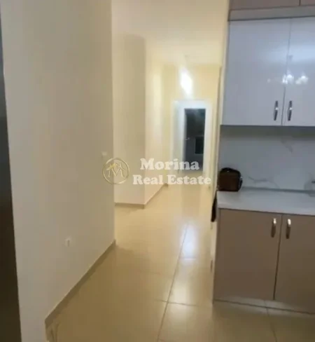 Tirane, apartament 2+1 Kati 5, 120 m² 600 € (Bulevardi I Ri)