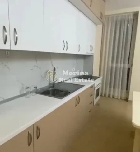 Tirane, apartament 2+1 Kati 5, 120 m² 600 € (Bulevardi I Ri)