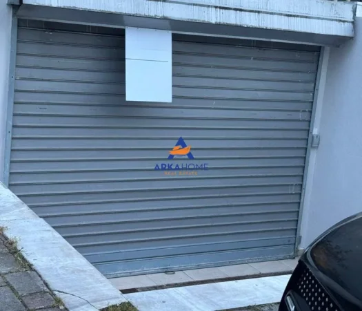 Tirane, jepet me qera ambjent biznesi Kati 0, 295 m² 2.500 € 