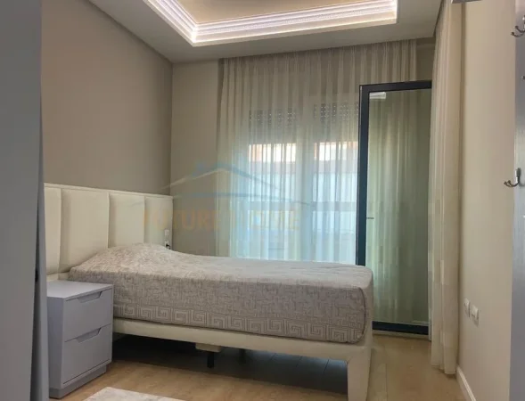 Tirane, shitet apartament 3+1+Ballkon Kati 7, 157 m² 719.999 € (rruga kosovarve)