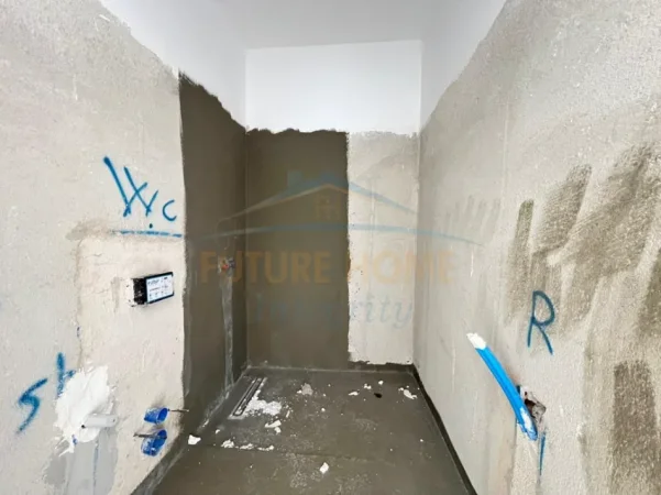 Tirane, shitet apartament 2+1+2 Kati 4, 103 m² 158.000 € (Rezidenca Splendor)