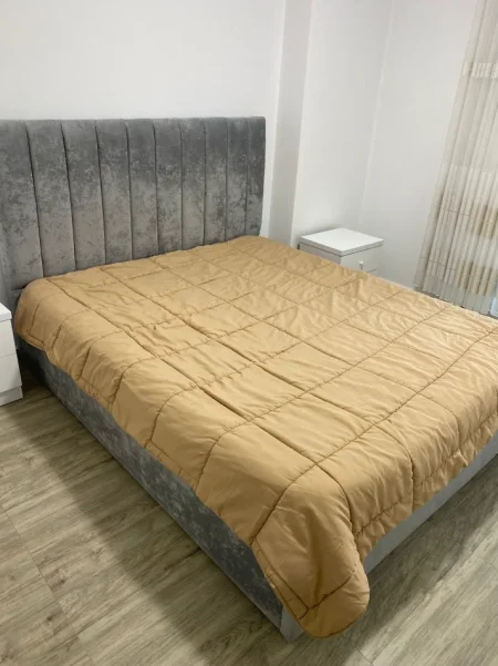 Tirane, jepet me qera apartament 1+1 Kati 5, 72 m² 500 € (Perball Spitalit Amerikan 3)