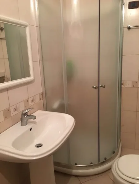 Vlore - Lungomare, shitet apartament 1+1+Ballkon Kati 8, 64 m² 175.000 € (Rruga Murat Terbaci, Vlore)